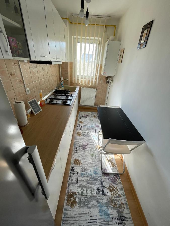 Apartament Cina Husi Eksteriør bilde